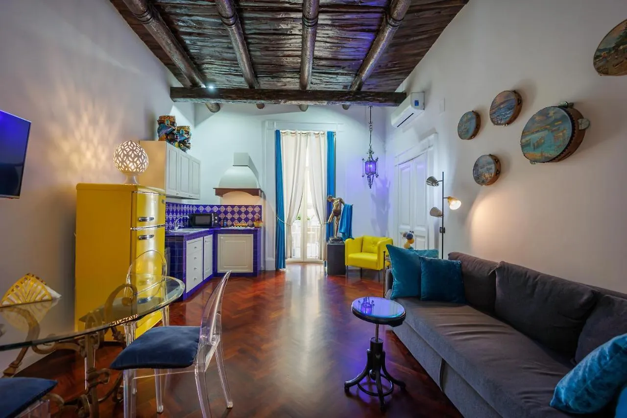 Holiday home Bellini Inn Primo Piano Naples Italy