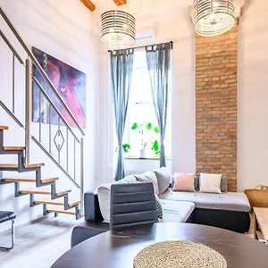 https://the-comfortable-loft.hotels-in-ljubljana.com
